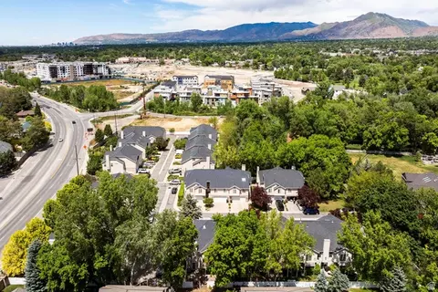 View/Area - 2024 E Cotton Willow Ln, Holladay, UT 84117 photo 6 of 9