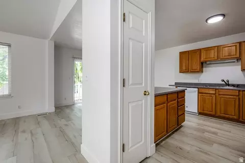 Entry Way - 2024 E Cotton Willow Ln, Holladay, UT 84117 photo 2 of 3