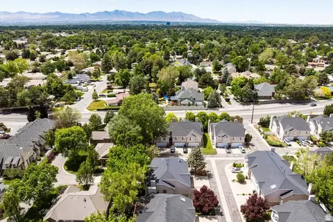View/Area - 2024 E Cotton Willow Ln, Holladay, UT 84117 photo 8 of 9