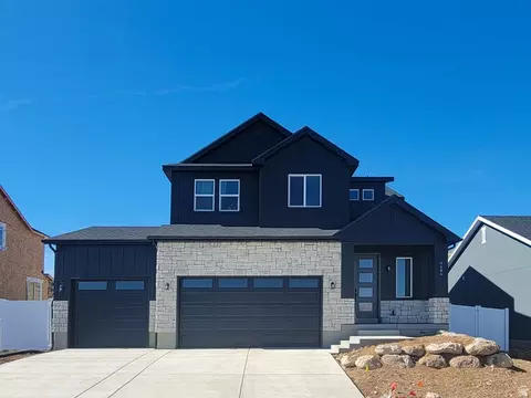 6687 S Shadow Peak Rd W #37, West Jordan, UT 84081