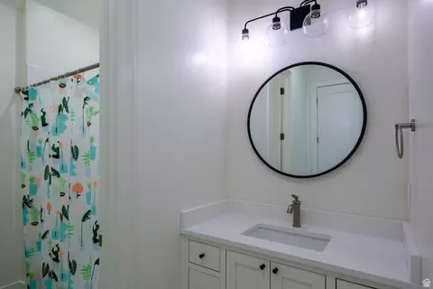 Bath - 630 E Center St, Alpine, UT 84004 photo 3 of 7