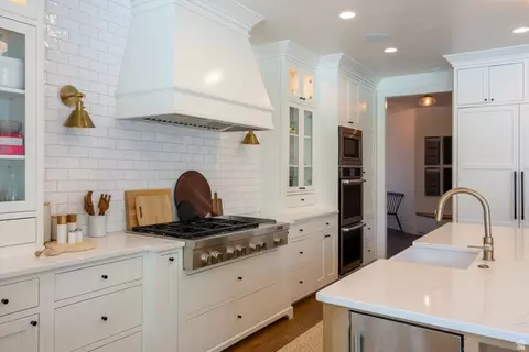 Kitchen - 630 E Center St, Alpine, UT 84004 photo 5 of 10