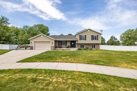 978 W 2675 S, Nibley, UT 84321