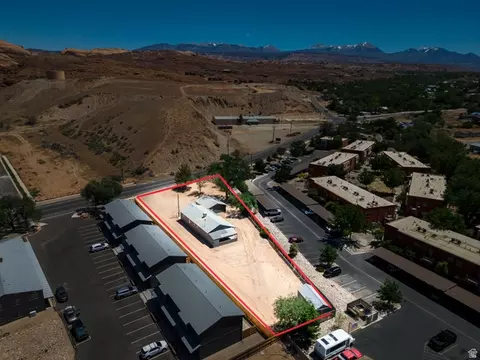 View/Area - 990 S Millcreek Dr, Moab, UT 84532 photo 5 of 5