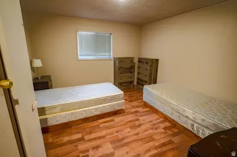 Bedroom - 990 S Millcreek Dr, Moab, UT 84532 photo 4 of 6