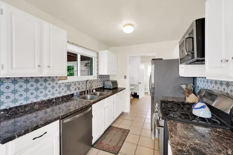 Kitchen - 395 E 6270 S, Murray, UT 84107 photo 5 of 5