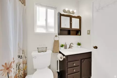 Bath - 395 E 6270 S, Murray, UT 84107 photo 1 of 3