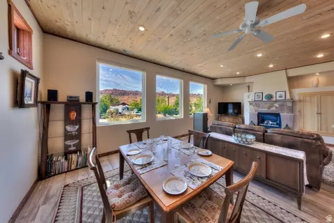 Dining - 2154 S Rio Verde Dr, Moab, UT 84532 photo 2 of 2