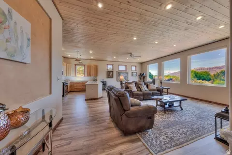 Living - 2154 S Rio Verde Dr, Moab, UT 84532 photo 2 of 6
