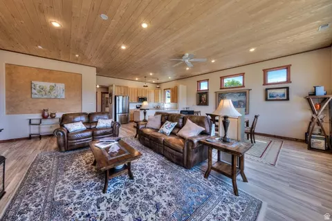 Living - 2154 S Rio Verde Dr, Moab, UT 84532 photo 6 of 6