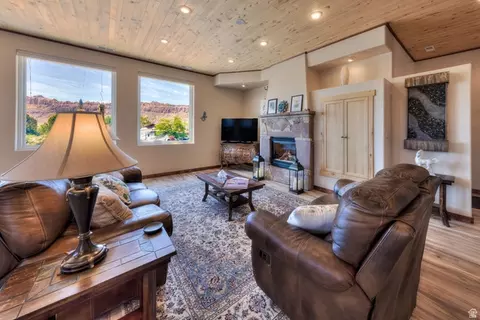 Living - 2154 S Rio Verde Dr, Moab, UT 84532 photo 1 of 6
