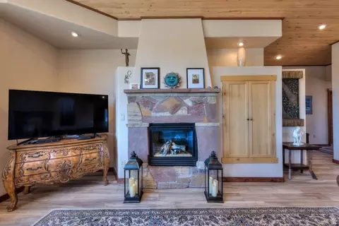 Living - 2154 S Rio Verde Dr, Moab, UT 84532 photo 5 of 6