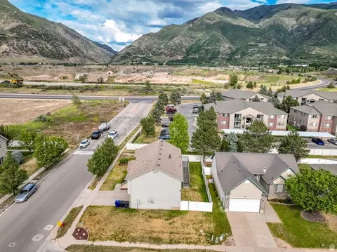 View/Area - 2061 E 7550 S, South Weber, UT 84405 photo 2 of 11