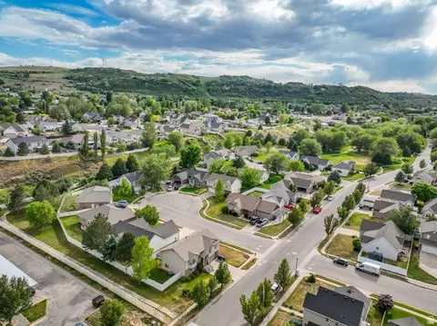 View/Area - 2061 E 7550 S, South Weber, UT 84405 photo 9 of 11