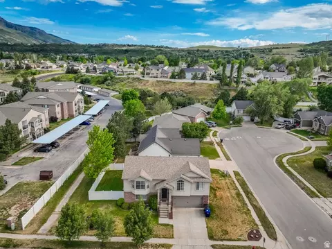 View/Area - 2061 E 7550 S, South Weber, UT 84405 photo 1 of 11