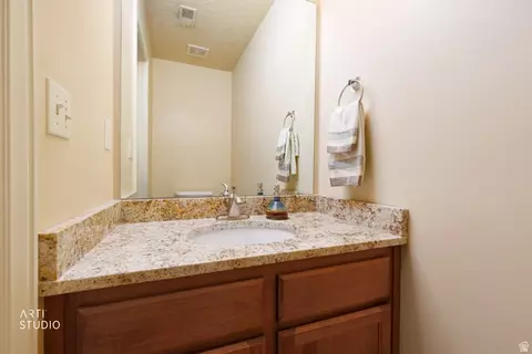 Bath - 6761 S 950 E, Midvale, UT 84047 photo 1 of 3