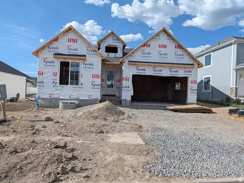 Exterior - 195 E 580 N, Providence, UT 84332 photo 2 of 4