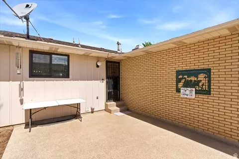 Exterior - 5555 S 1025 E, South Ogden, UT 84405 photo 3 of 5