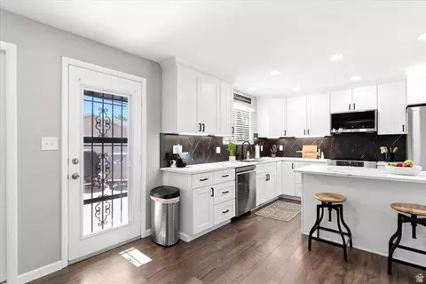 Kitchen - 5555 S 1025 E, South Ogden, UT 84405 photo 2 of 4