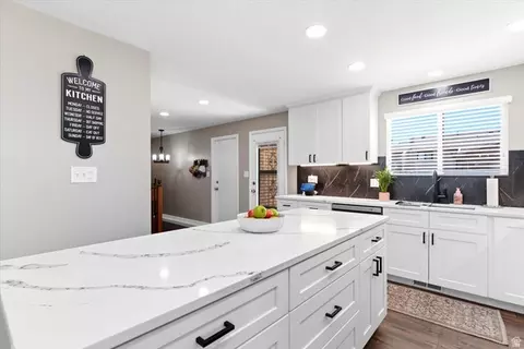 Kitchen - 5555 S 1025 E, South Ogden, UT 84405 photo 4 of 4