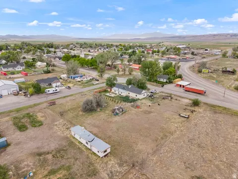 150 E 100 N, Levan, UT 84639 photo 5