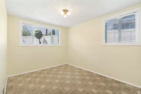 Bedroom - 5440 S Dunbarton Dr E, Murray, UT 84117 photo 3 of 5