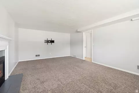 Living - 5440 S Dunbarton Dr E, Murray, UT 84117 photo 5 of 5