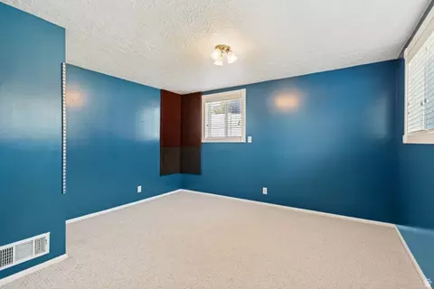 Bedroom - 5440 S Dunbarton Dr E, Murray, UT 84117 photo 4 of 5