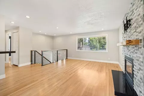 Living - 5440 S Dunbarton Dr E, Murray, UT 84117 photo 2 of 5