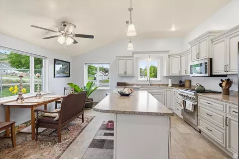 Kitchen - 195 S 200 E, Richmond, UT 84333 photo 1 of 2