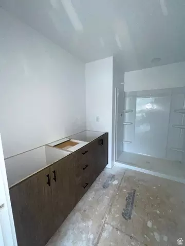 Bath - 3855 S 960 E, Ogden, UT 84403 photo 2 of 3