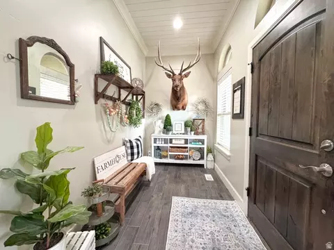 Entry Way - 175 W 1000 N, Mapleton, UT 84664 photo 1 of 2