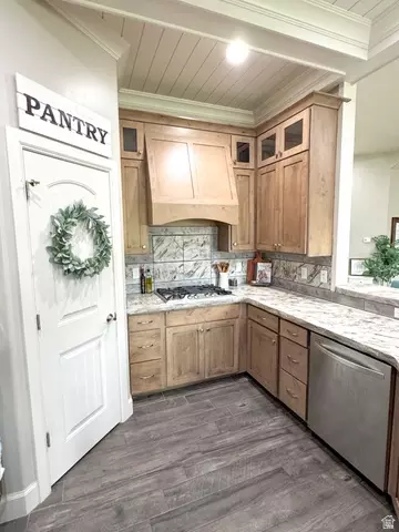 Kitchen - 175 W 1000 N, Mapleton, UT 84664 photo 8 of 8