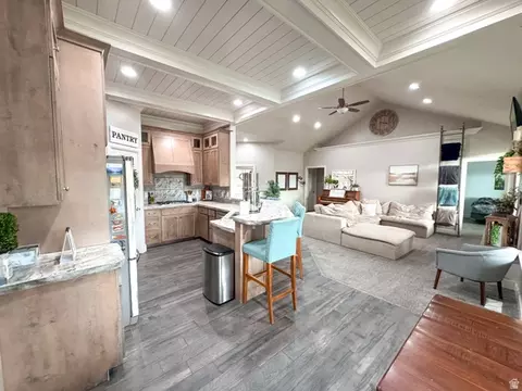 Kitchen - 175 W 1000 N, Mapleton, UT 84664 photo 3 of 8