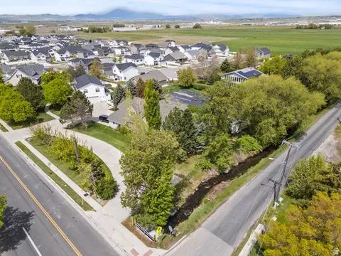 View/Area - 215 W 1800 N, Logan, UT 84341 photo 3 of 8