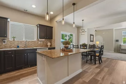 Kitchen - 272 E Porter Ct, Draper, UT 84020 photo 1 of 6