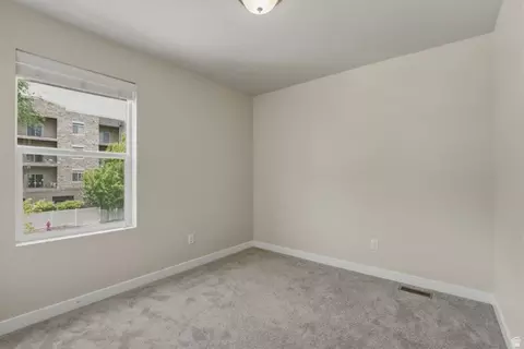 Bedroom - 272 E Porter Ct, Draper, UT 84020 photo 2 of 6