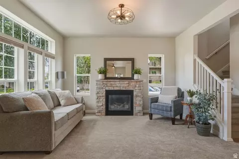 Living - 272 E Porter Ct, Draper, UT 84020 photo 2 of 3