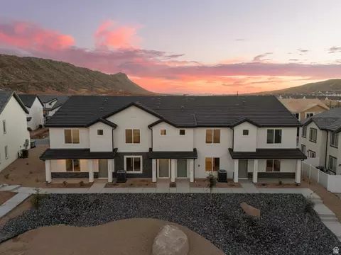 2776 E Rushpink Ln #2428, Washington, UT 84780