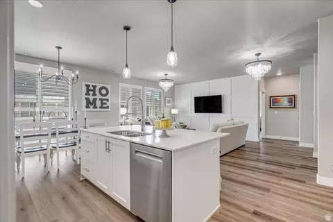 Kitchen - 1123 W 1810 S, Orem, UT 84058 photo 5 of 7