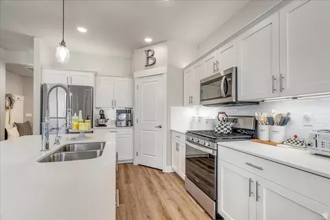 Kitchen - 1123 W 1810 S, Orem, UT 84058 photo 7 of 7