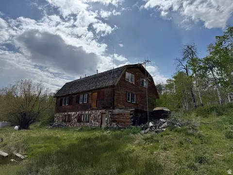 1941 S Pine Dr, Coalville, UT 84017