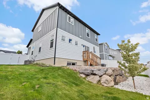 Exterior - 4248 E Willow Oak Way, Eagle Mountain, UT 84005 photo 2 of 7