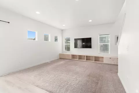 Living - 4248 E Willow Oak Way, Eagle Mountain, UT 84005 photo 2 of 3
