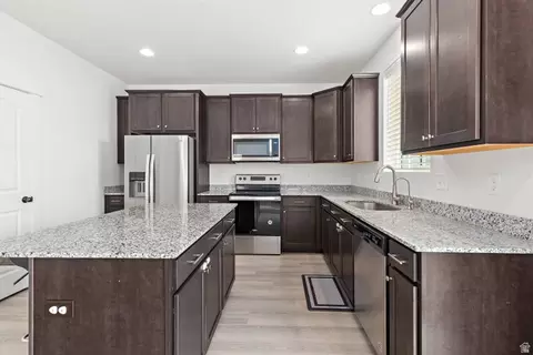 Kitchen - 4248 E Willow Oak Way, Eagle Mountain, UT 84005 photo 1 of 3