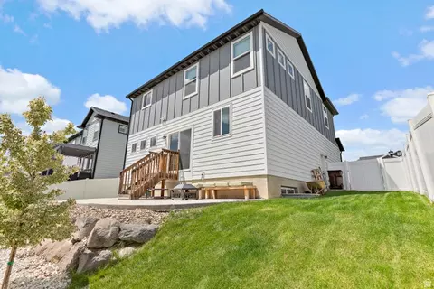 Exterior - 4248 E Willow Oak Way, Eagle Mountain, UT 84005 photo 4 of 7
