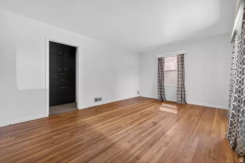 Living - 955 E 35th St, Ogden, UT 84403 photo 1 of 3