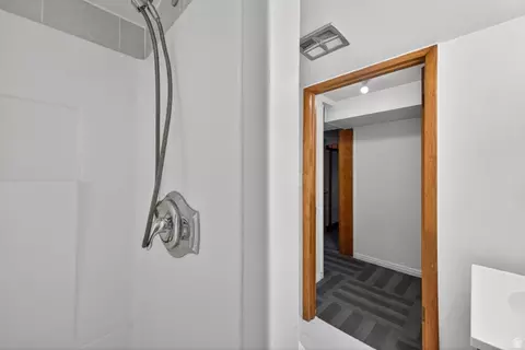 Bath - 955 E 35th St, Ogden, UT 84403 photo 4 of 4