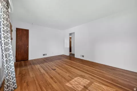 Living - 955 E 35th St, Ogden, UT 84403 photo 3 of 3