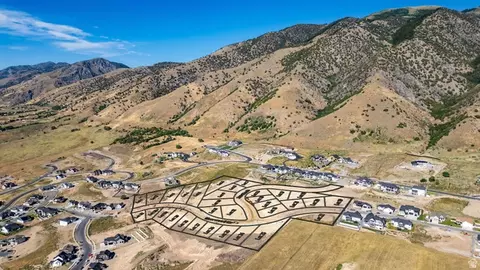790 E 200 N #15, Providence, UT 84332 photo 2